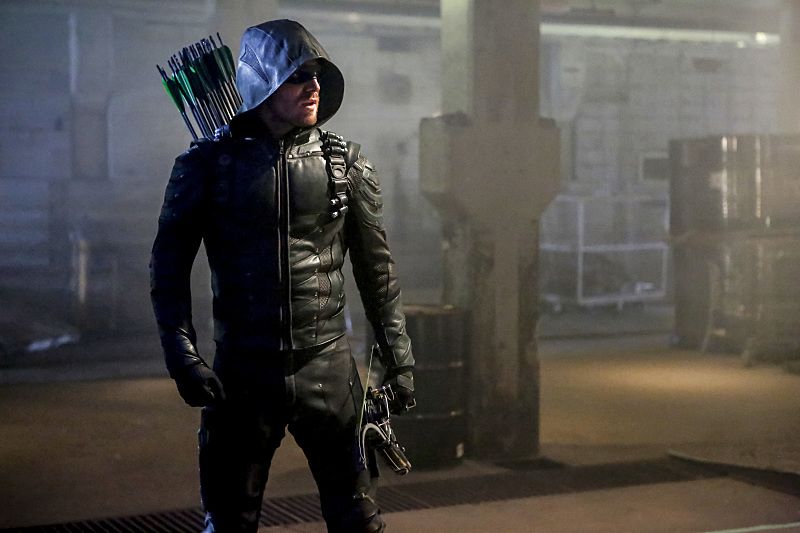 Arrow -- Legacy -- Image AR501c_0161b --- Pictured: Stephen Amell as Green Arrow -- Photo: Bettina Strauss/The CW -- ÃÂ© 2016 The CW Network, LLC. All Rights Reserved.