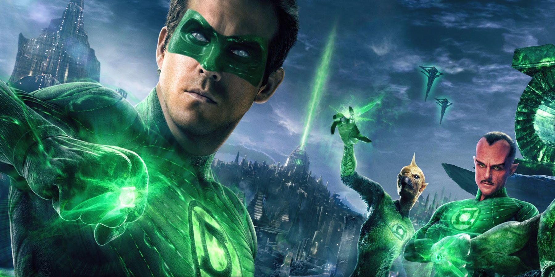 An image showing various Green Lanterns from the  2011 film, including Hal Jordan, Sinestro and Tomar-Re.