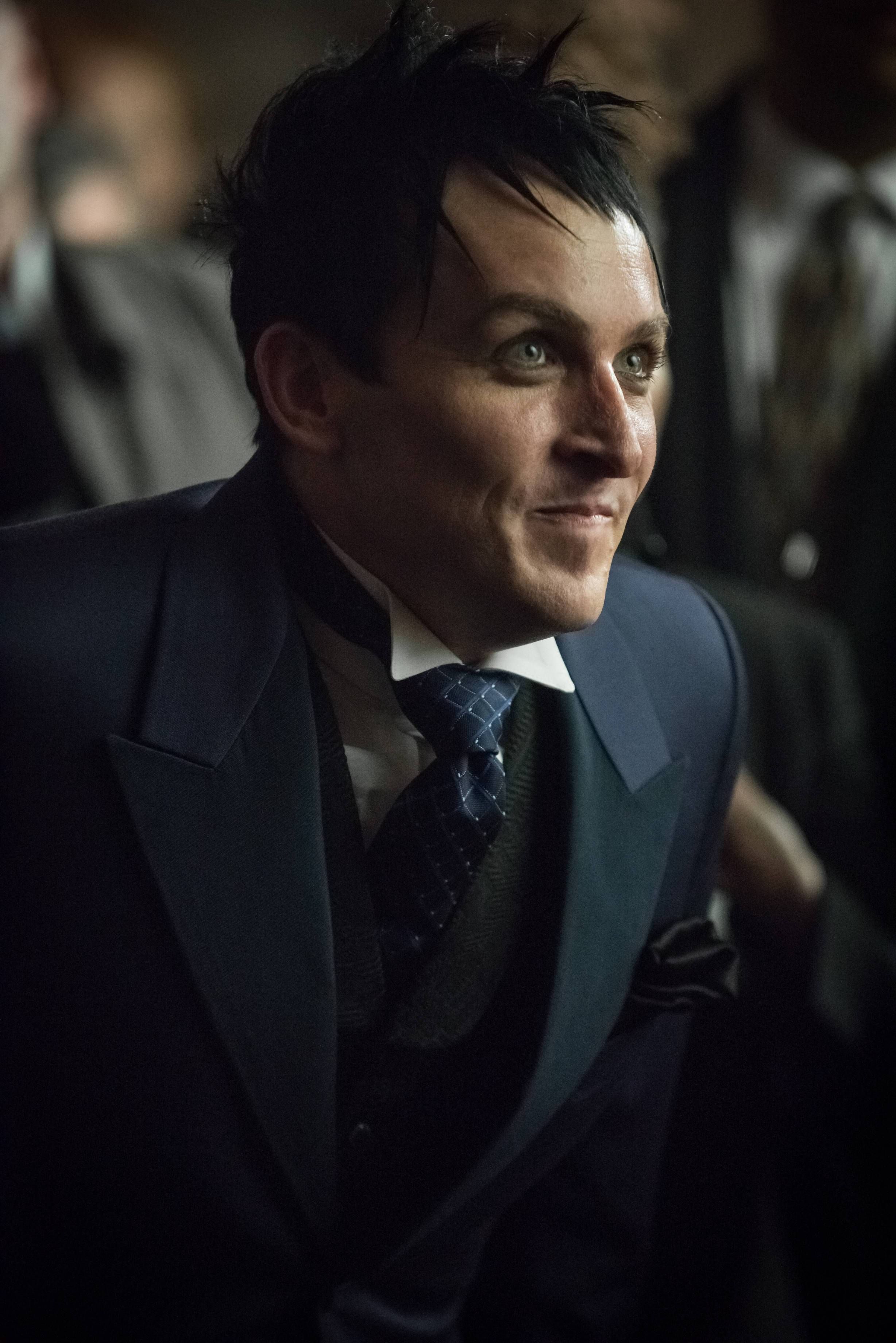 GOTHAM: Robin Lord Taylor in the ÒMad City: Better to Reign in HellÉÓ season premiere episode of GOTHAM airing airing Monday, Sept. 19 (8:00-9:01 PM ET/PT) on FOX. ©2015 Fox Broadcasting Co. Cr: Jeff Neumann/FOX.