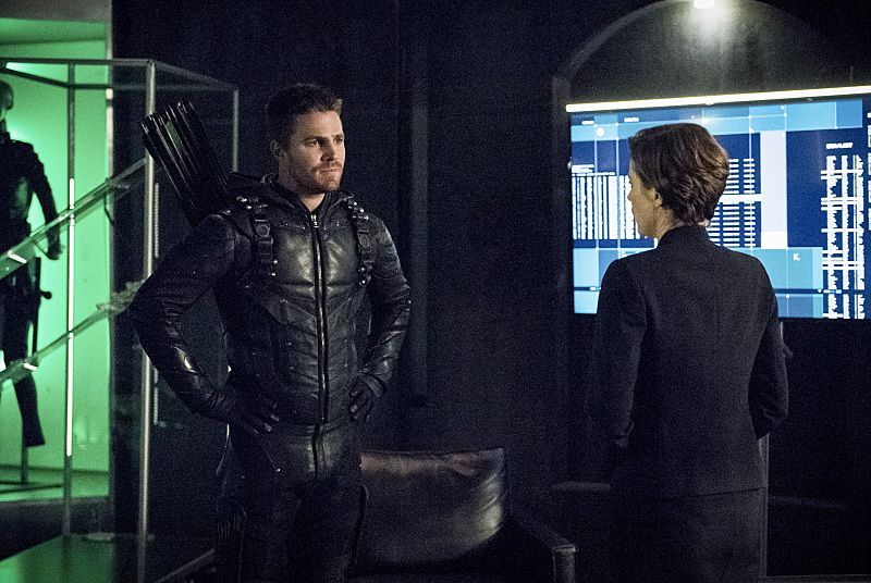 Arrow -- Penance -- Image AR504b_0343b.jpg -- Pictured (L-R): Stephen Amell as Oliver Queen and Audrey Marie Anderson as Lyla Michaels -- Photo: Dean Buscher/The CW -- ÃÂ© 2016 The CW Network, LLC. All Rights Reserved.