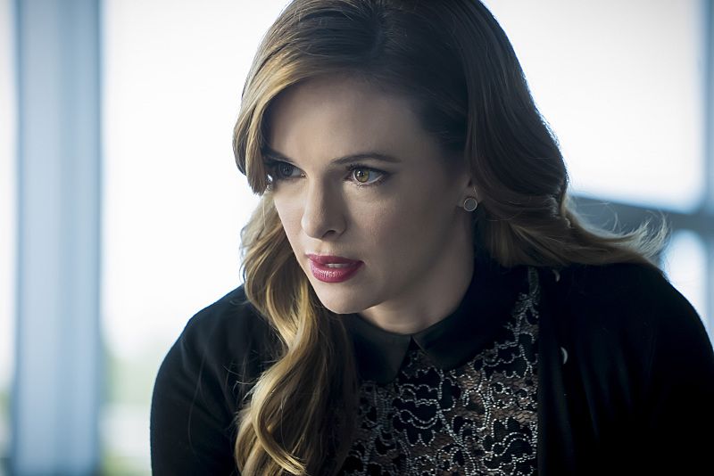 The Flash -- Monster -- Image FLA305b_0286b.jpg -- Pictured: Danielle Panabaker as Caitlin Snow -- Photo: Katie Yu/The CW -- ÃÂ© 2016 The CW Network, LLC. All rights reserved.