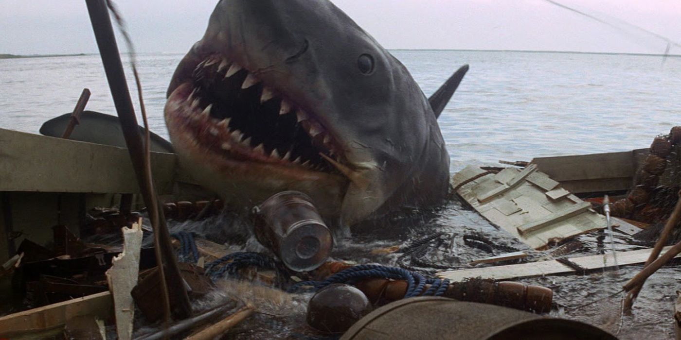 10 Movie Monsters Who Still Scare (And 10 That Should Stay Scarce)