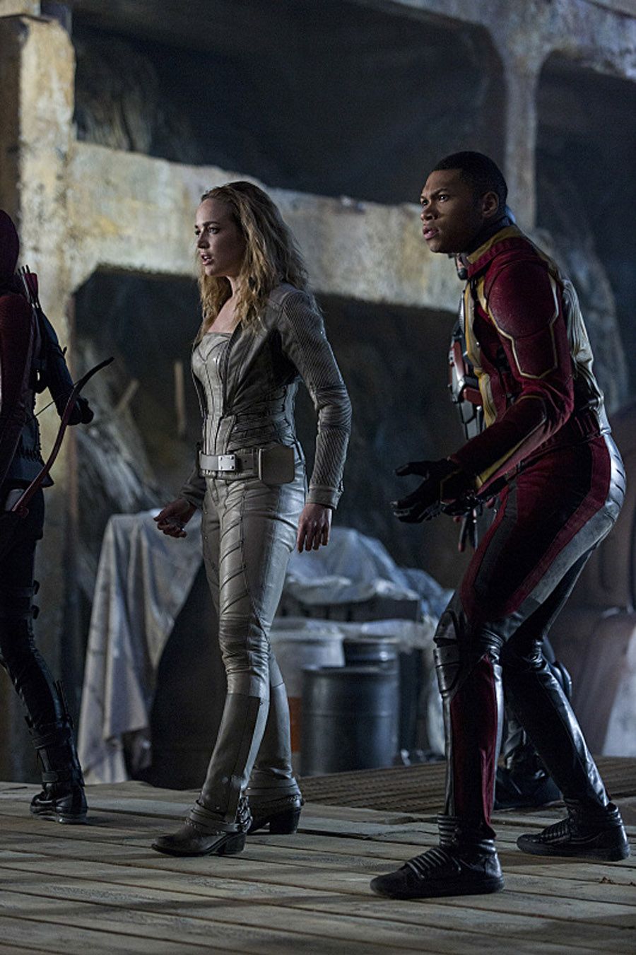 The Flash -- Invasion! -- Image FLA308a_0399b.jpg -- Pictured (L-R): Caity Lotz as Sara Lance/White Canary and Franz Drameh as Jefferson Jax Jackson -- Photo: Michael Courtney/The CW -- ÃÂ© 2016 The CW Network, LLC. All rights reserved.