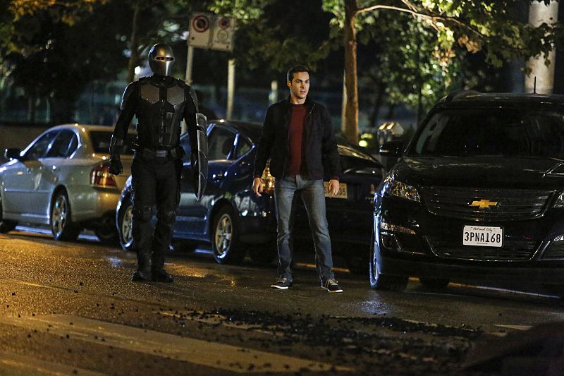 Supergirl -- Changing -- Image SPG206b_0158 -- Pictured (L-R): Mehcad Brooks as James Olsen / Guardian and Chris Wood as Mike/Mon-El -- Photo: Bettina Strauss /The CW -- ÃÂ© 2016 The CW Network, LLC. All Rights Reserved