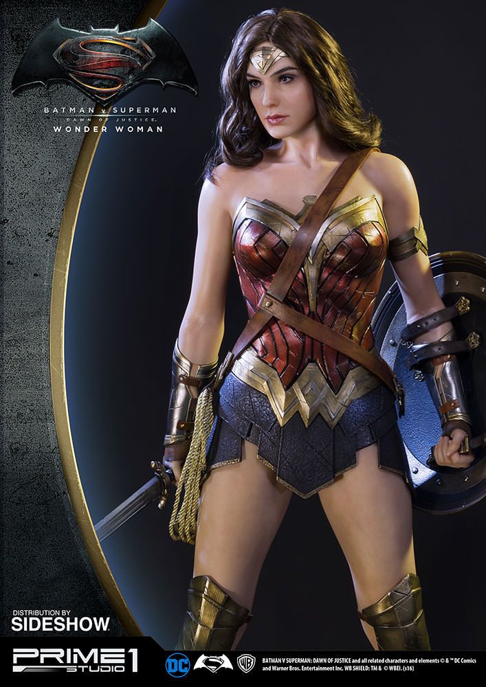 batman-v-superman-dawn-of-justice-wonder-woman-half-scale-prime1-studio-902891-01
