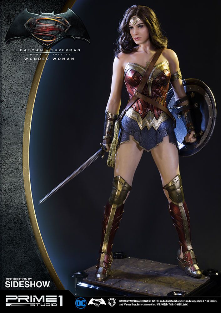 batman-v-superman-dawn-of-justice-wonder-woman-half-scale-prime1-studio-902891-02