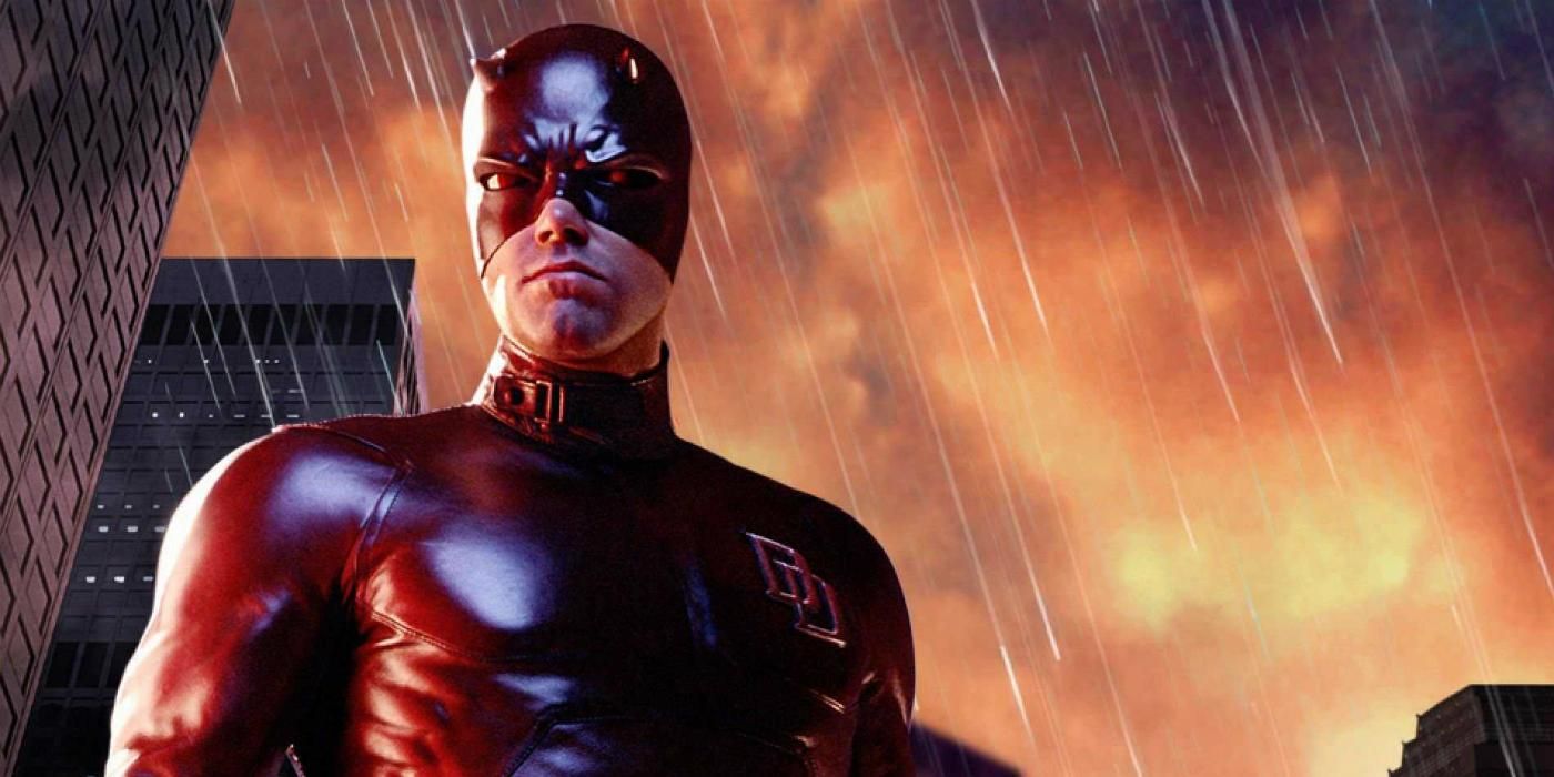 ben affleck in the daredevil suit from the 2003 film
