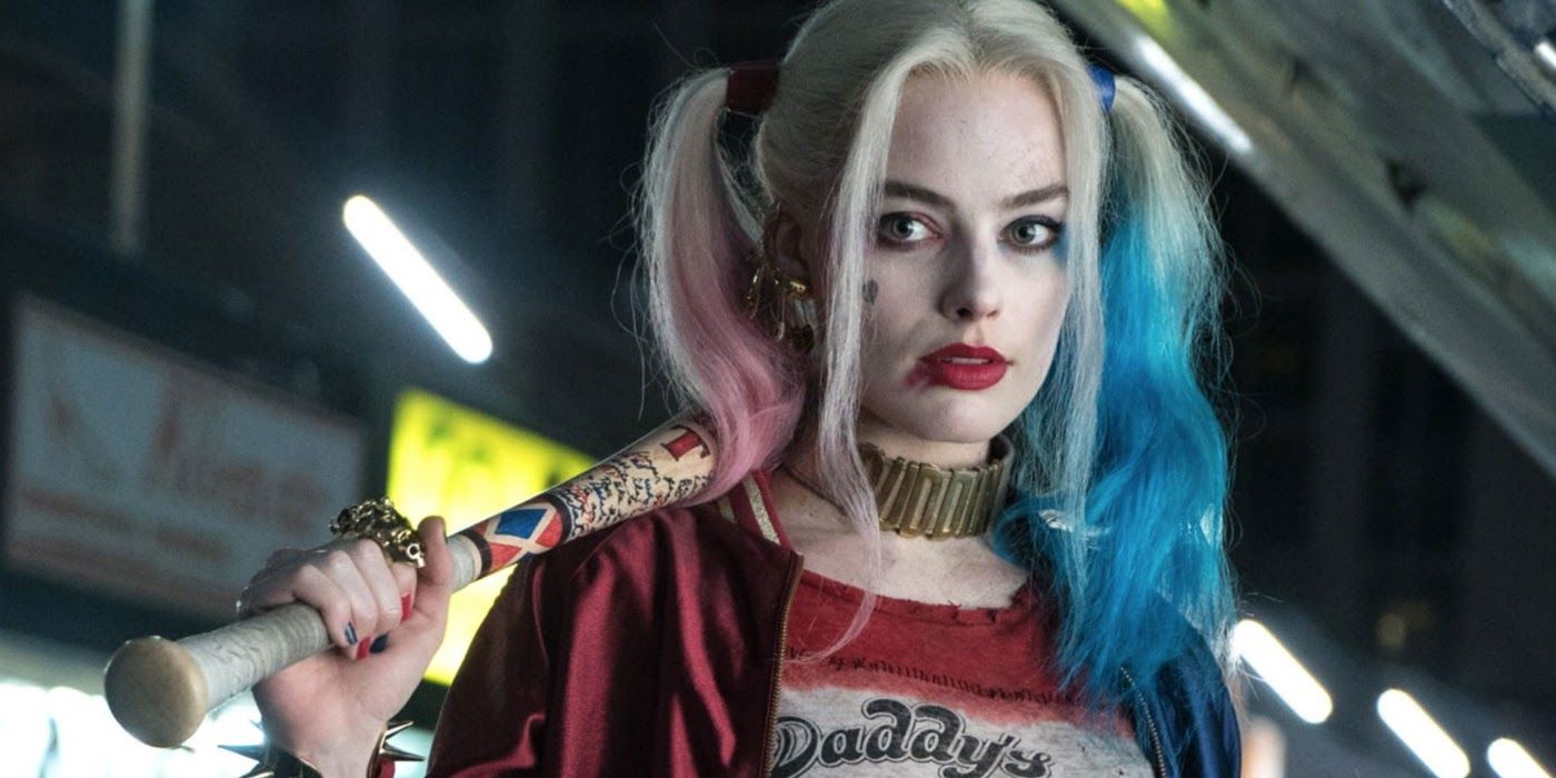 Harley Quinn holding a baseball bat in Suicide Squad 2016