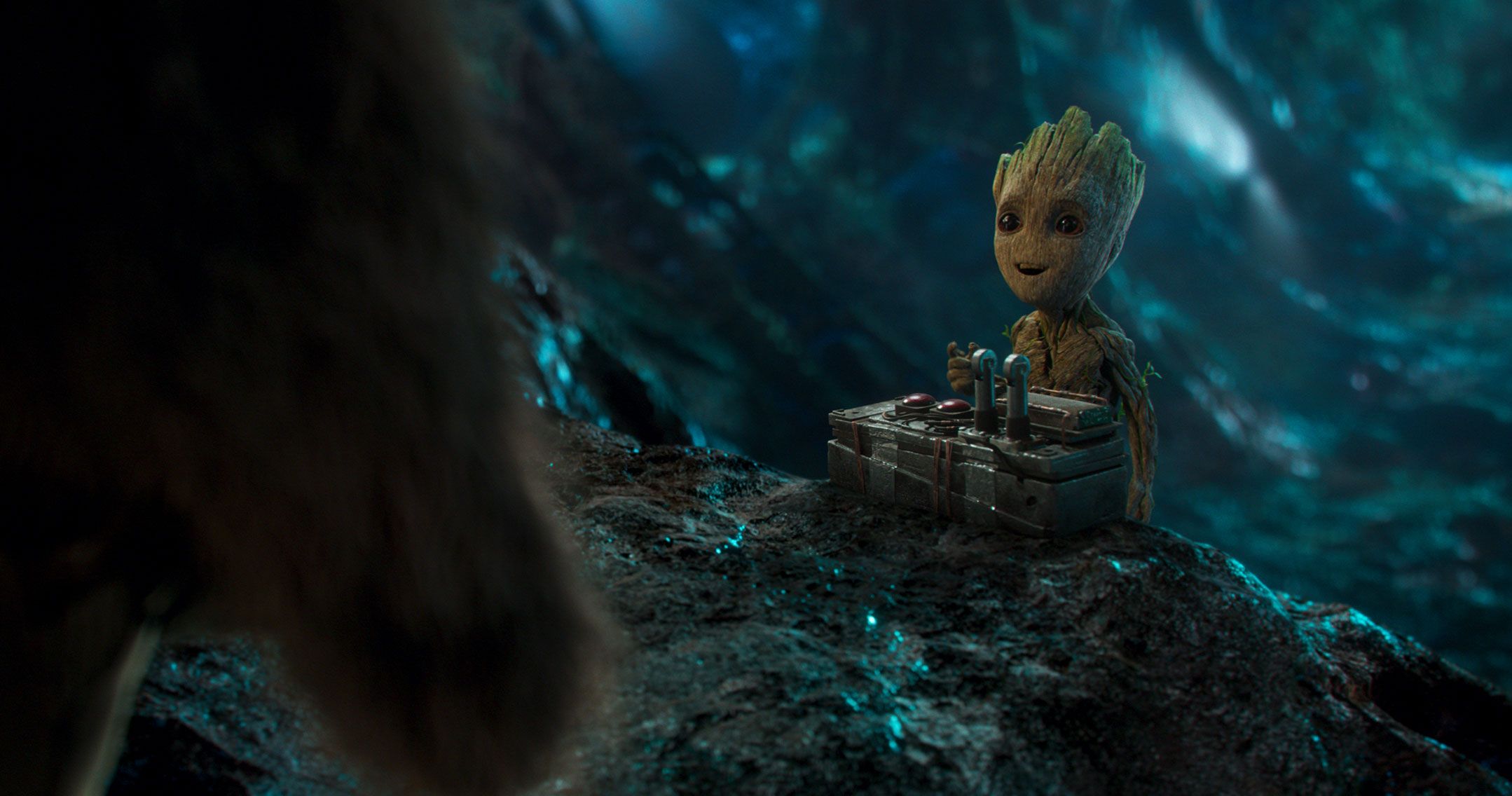 guardians-of-the-galaxy-vol-2-baby-groot-2