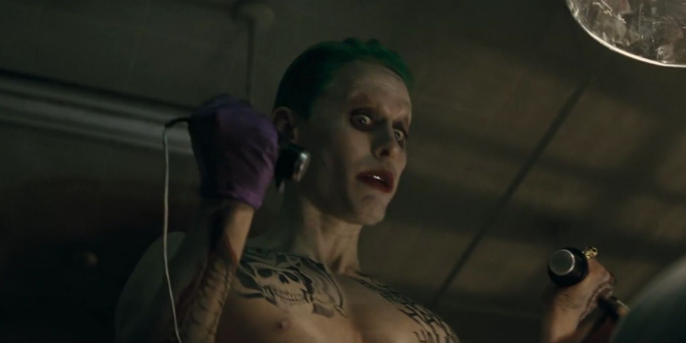 Joker preparing to use electric paddles in 2016's Suicide Squad