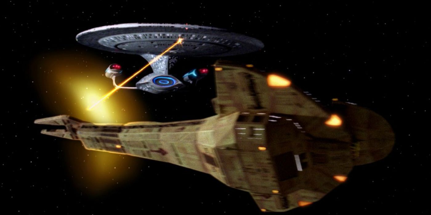 Enterprise fires on Cardassian Ship