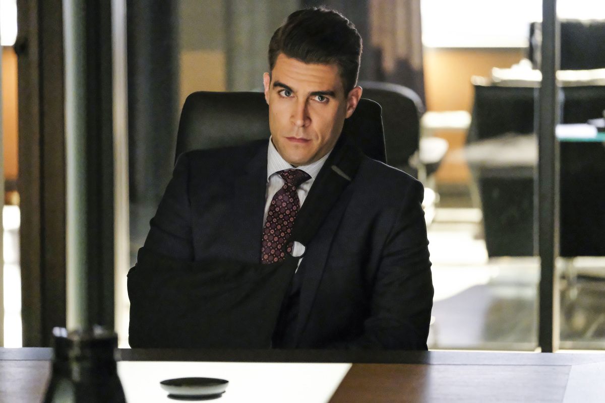 Arrow Recap Oliver Chooses His True Brotherhood