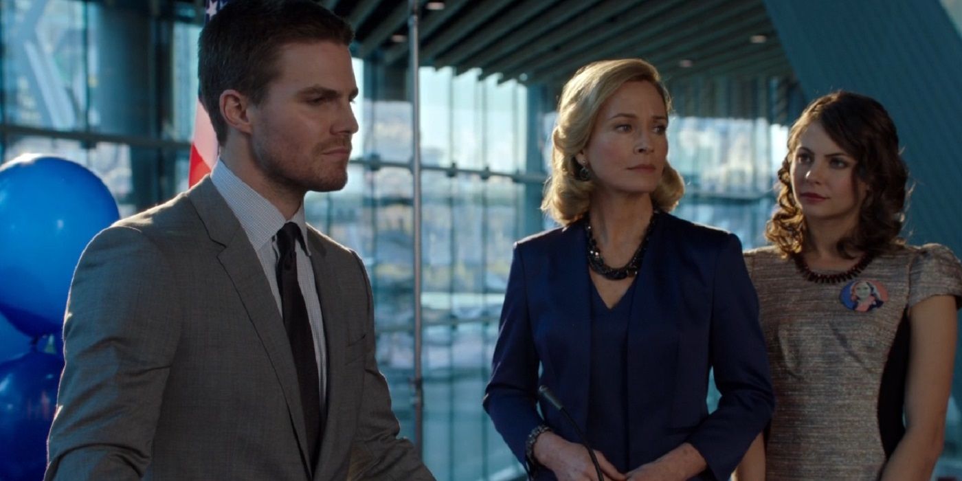 Oliver Moira and Thea in Arrow