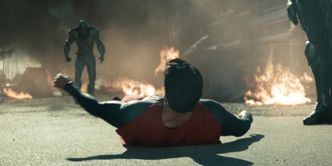 Superman battling Kryptonians in Man Of Steel