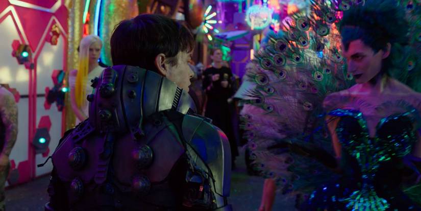 Dane Dehaan explores an extraterrestrial planet in Valérian