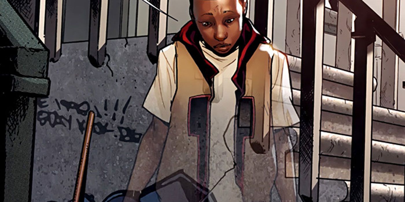 Miles Morales turning invisible by Sara Pichelli in Ultimate Comics Spider-Man