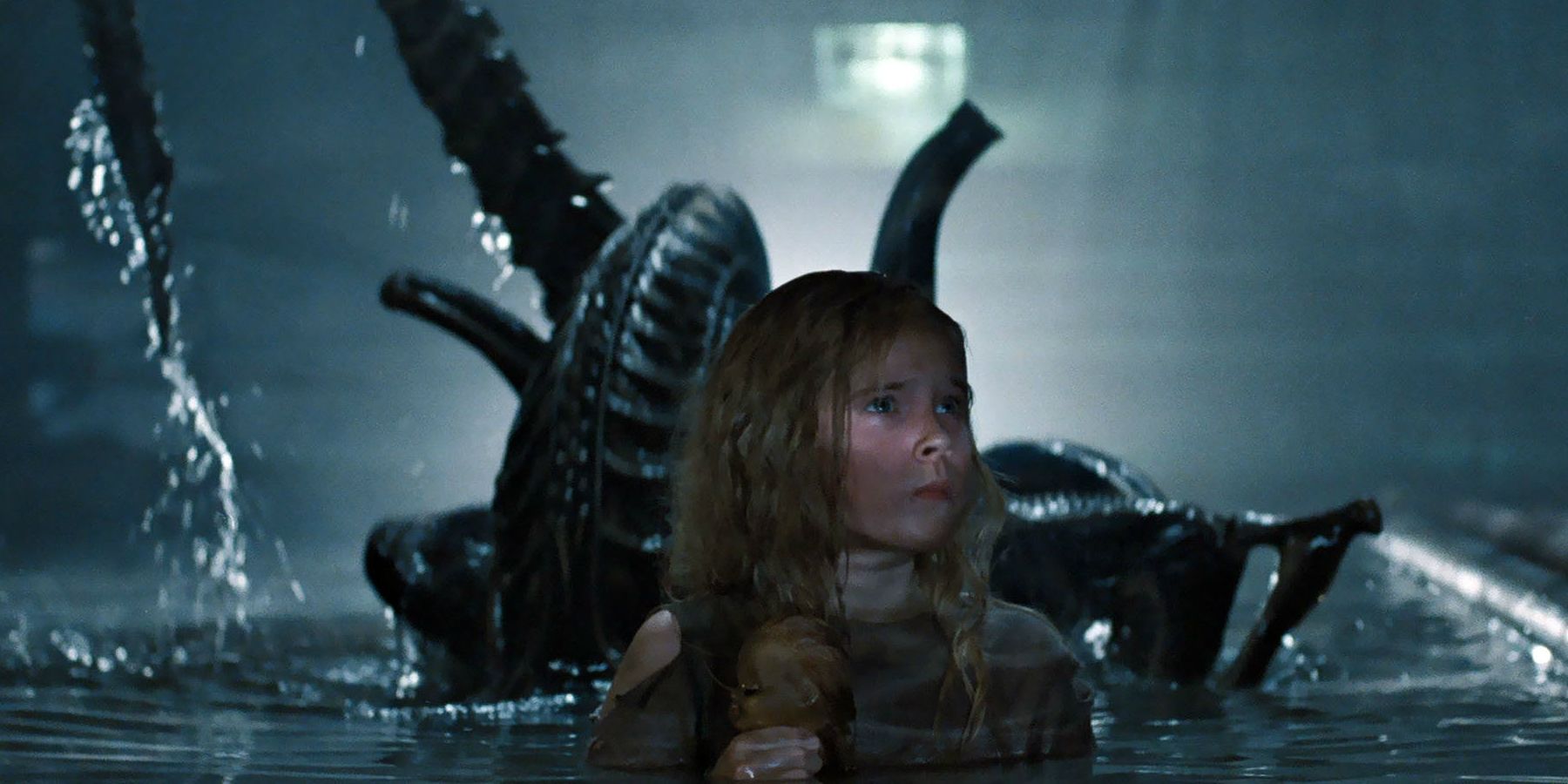 Newt Surprised By Alien in the move Aliens