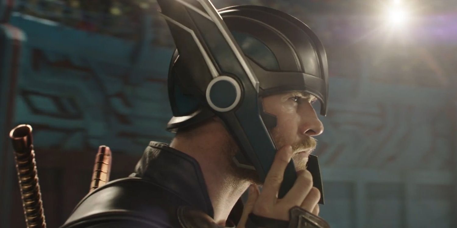 Thor Ragnarok helmet