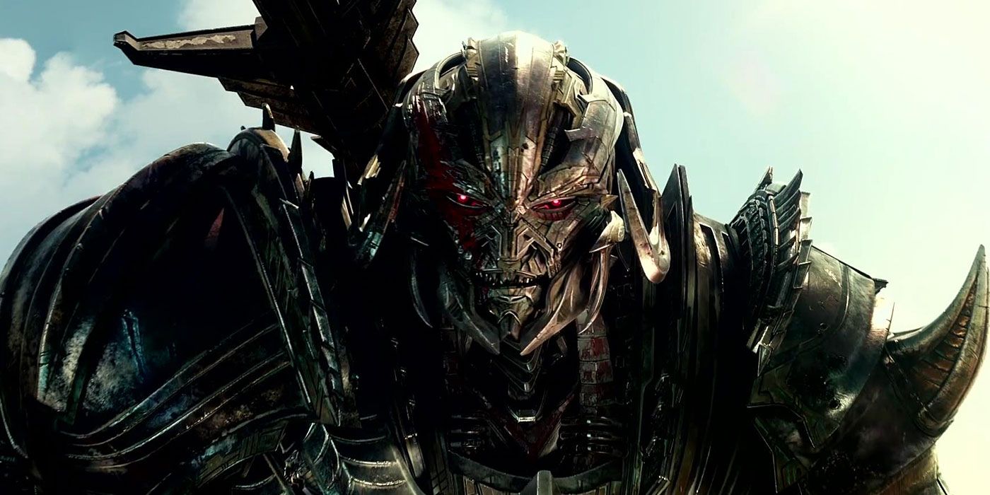 Megatron with a weapon on his back in Transformers: The Last Knight