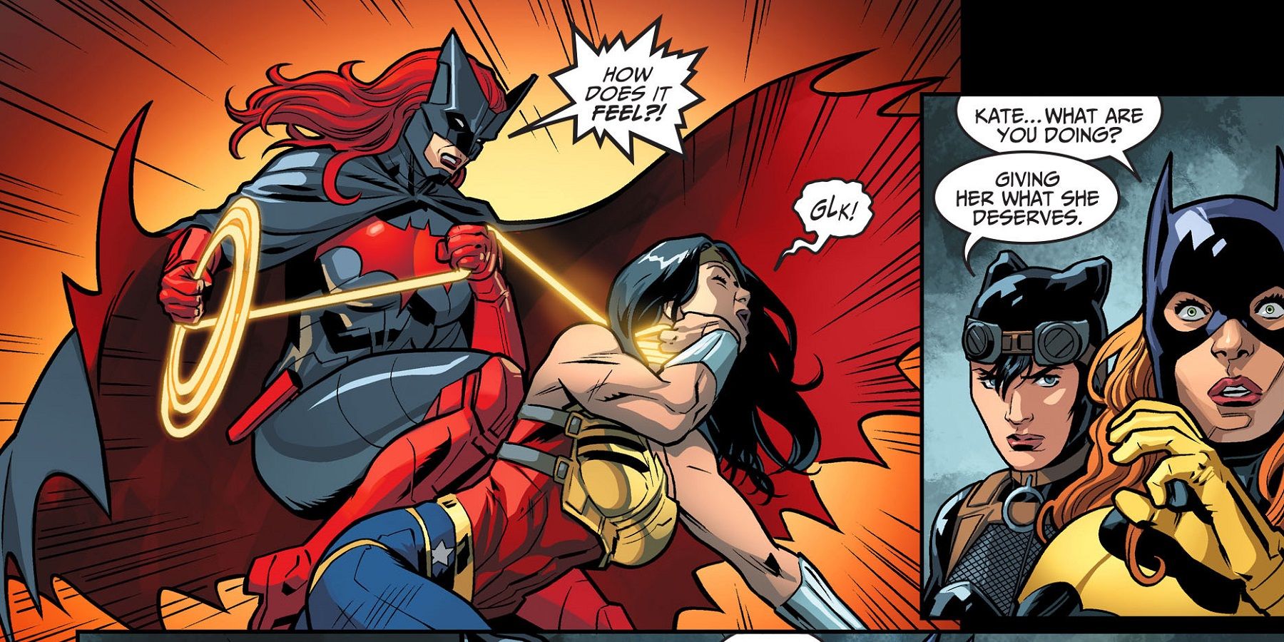 Batwoman-strangles-Wonder-Woman