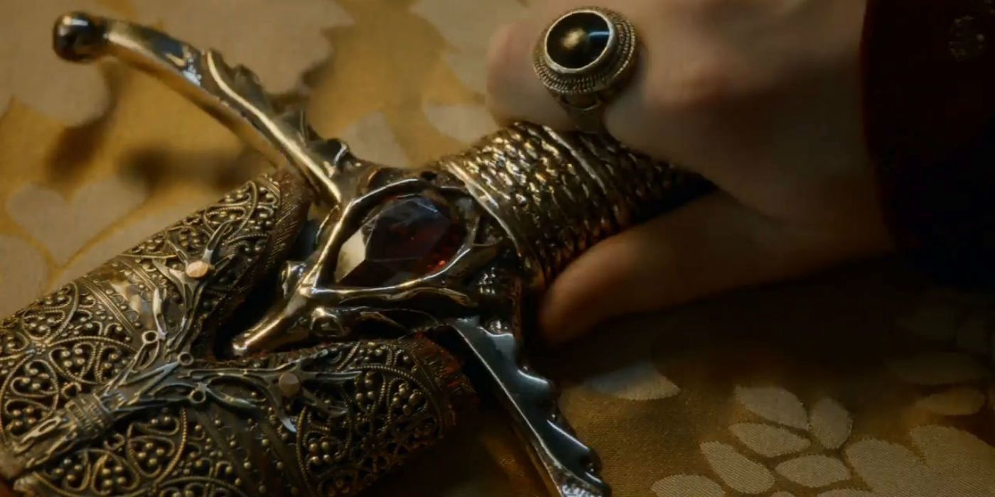 Game-of-Thrones-Valyrian-Steel-Sword