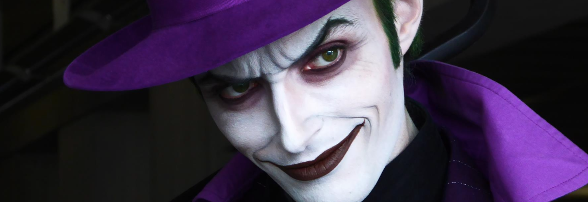 6. Smouldering Joker (8 Terrifying_7 Tantalizing Joker Cosplays)