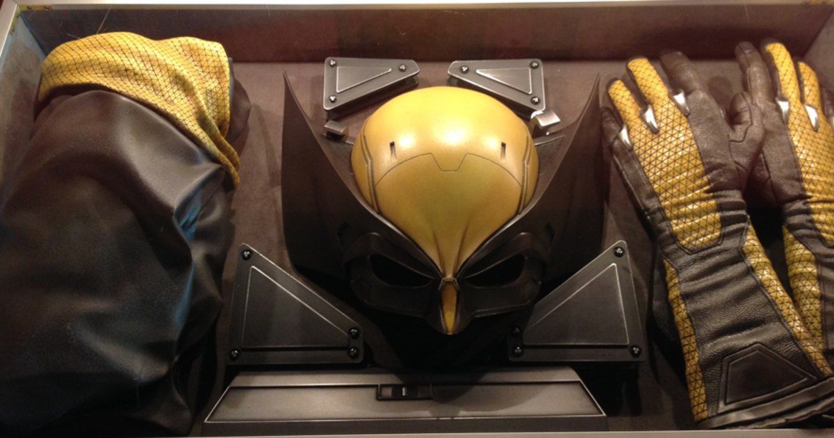 Wolverine Briefcase Costume Unused
