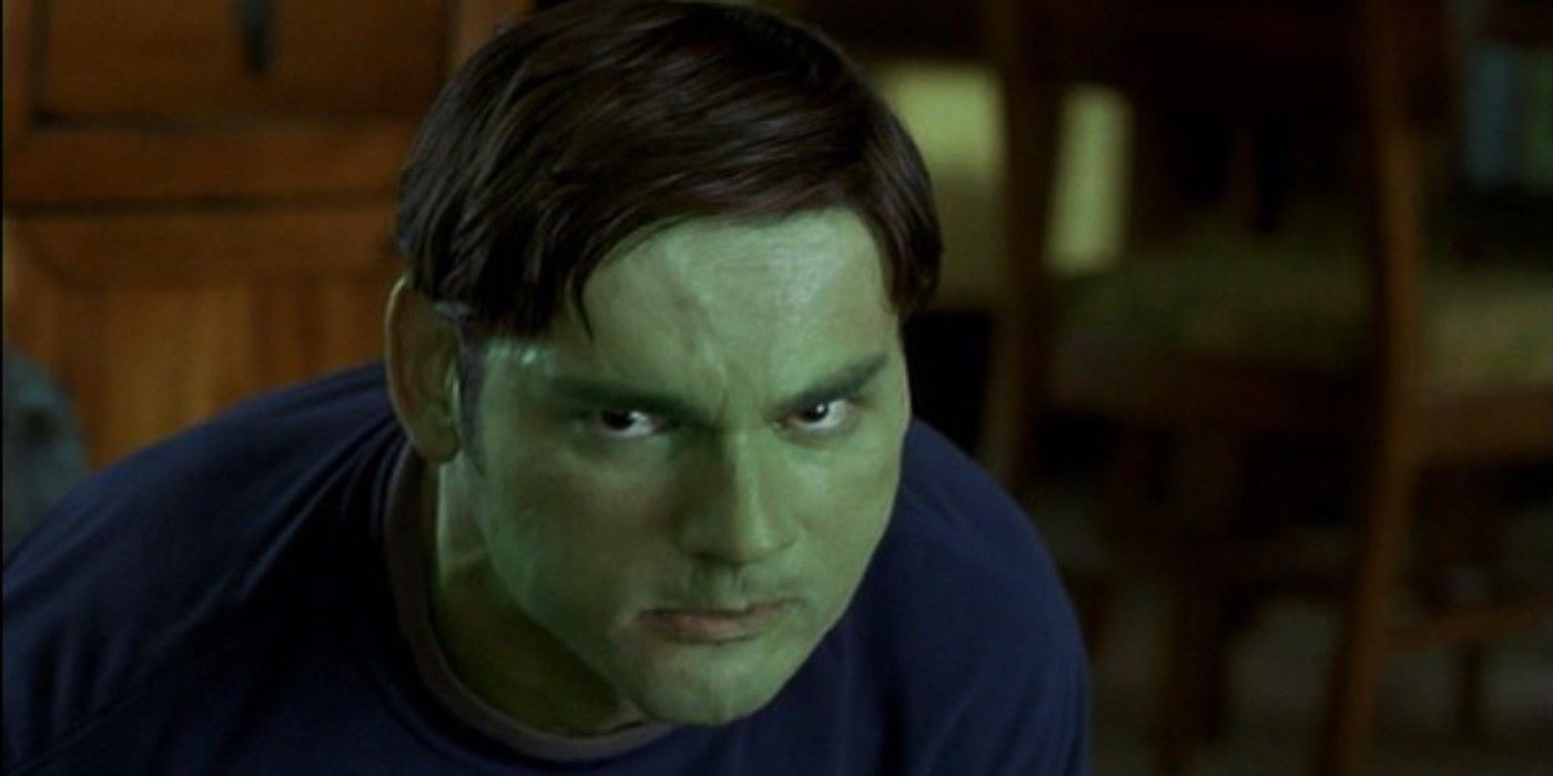 eric bana as bruce banner about to turn into hulk in the hulk movie from 2003