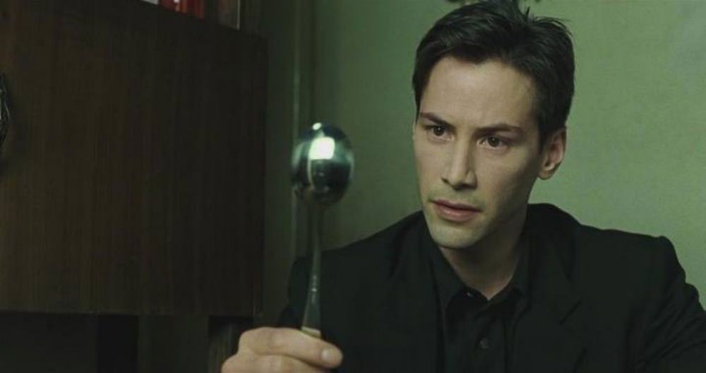 Neo bends the spoon