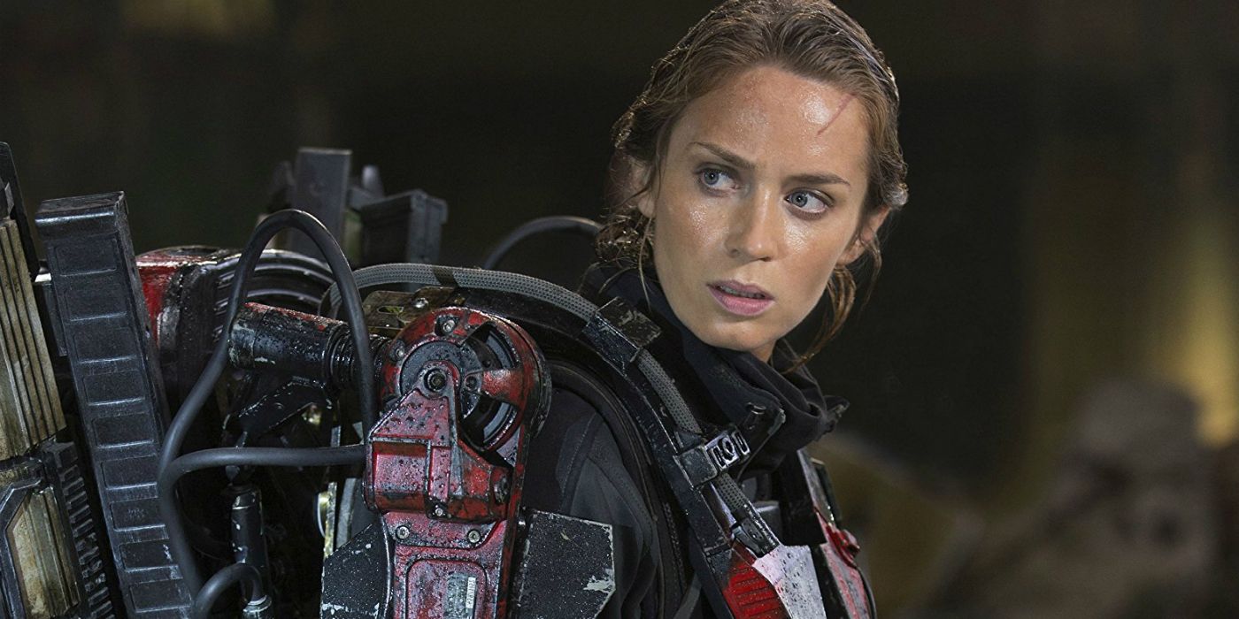 Rita looks over her shoulder while wearing her mech suit in Edge of Tomorrow