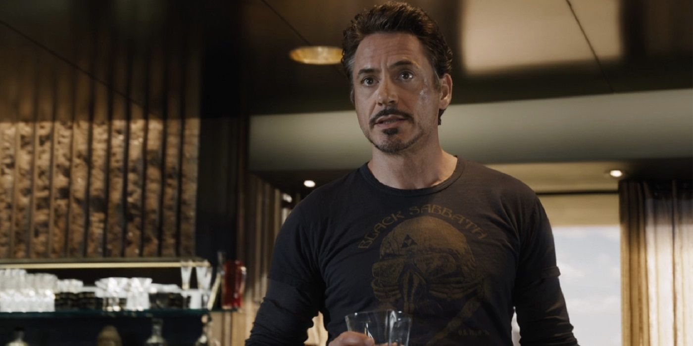 Tony Stark in a t-shirt in The Avengers