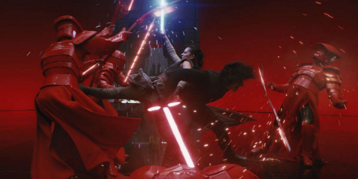 Star-Wars-The-Last-Jedi-Rey-and-Kylo-Snoke-Throne-Room