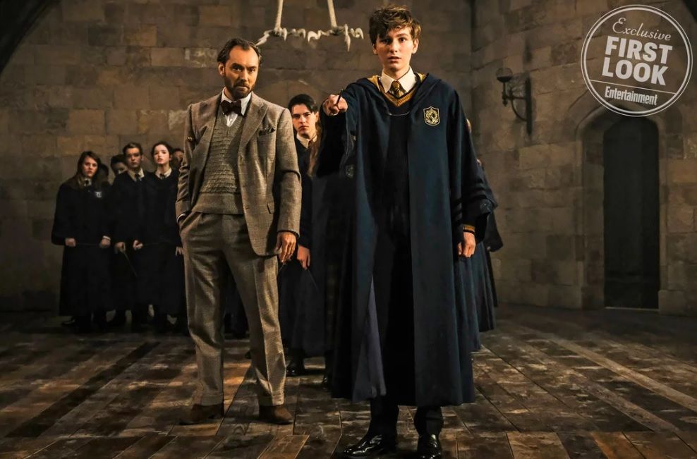 Fantastic Beasts young Newt Scamander and Dumbledore EW first look