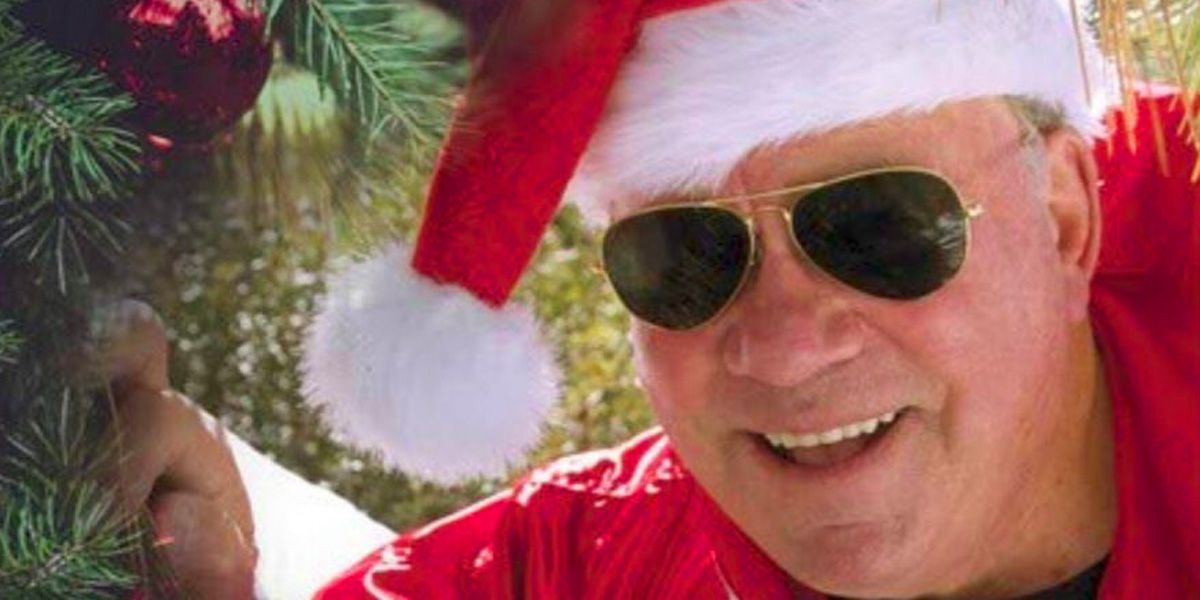 Star Trek's William Shatner to Release First Christmas Album
