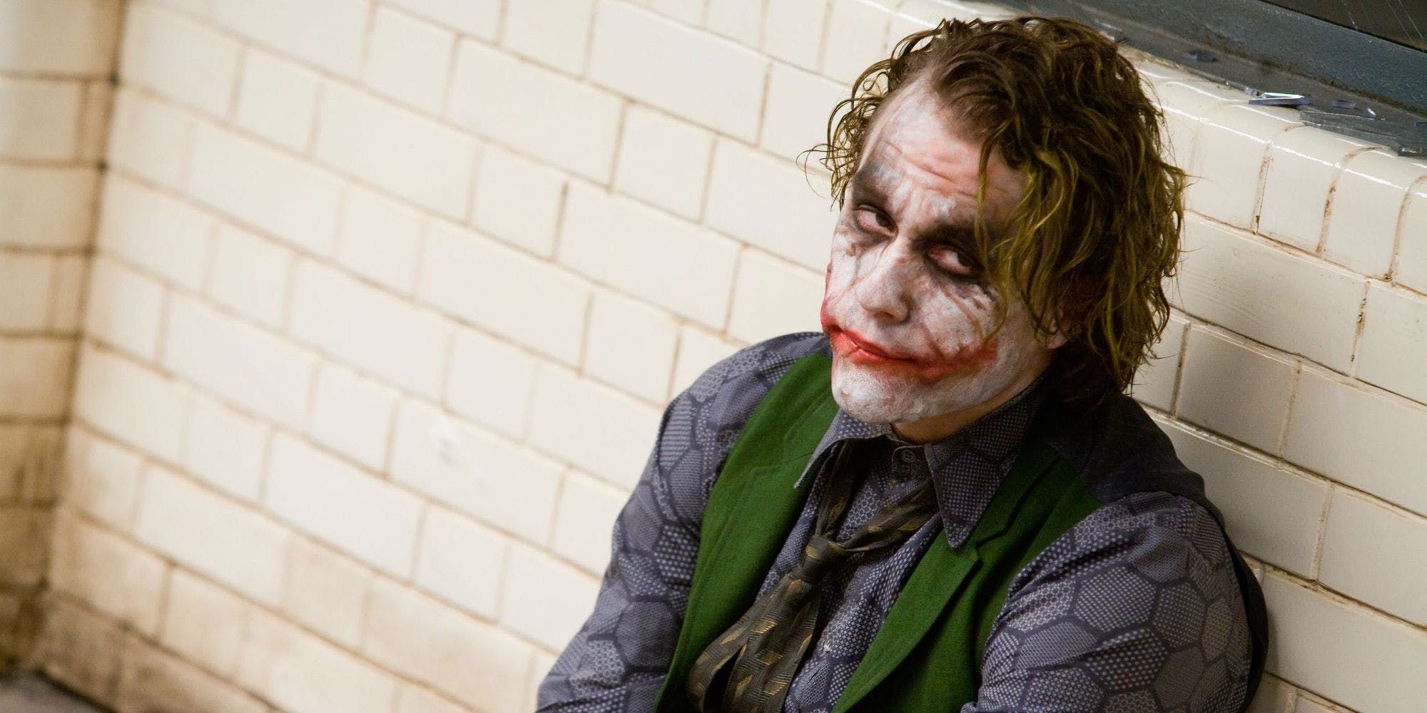 The Dark Knight 10 Ways Heath Ledger Is Still The Best Joker