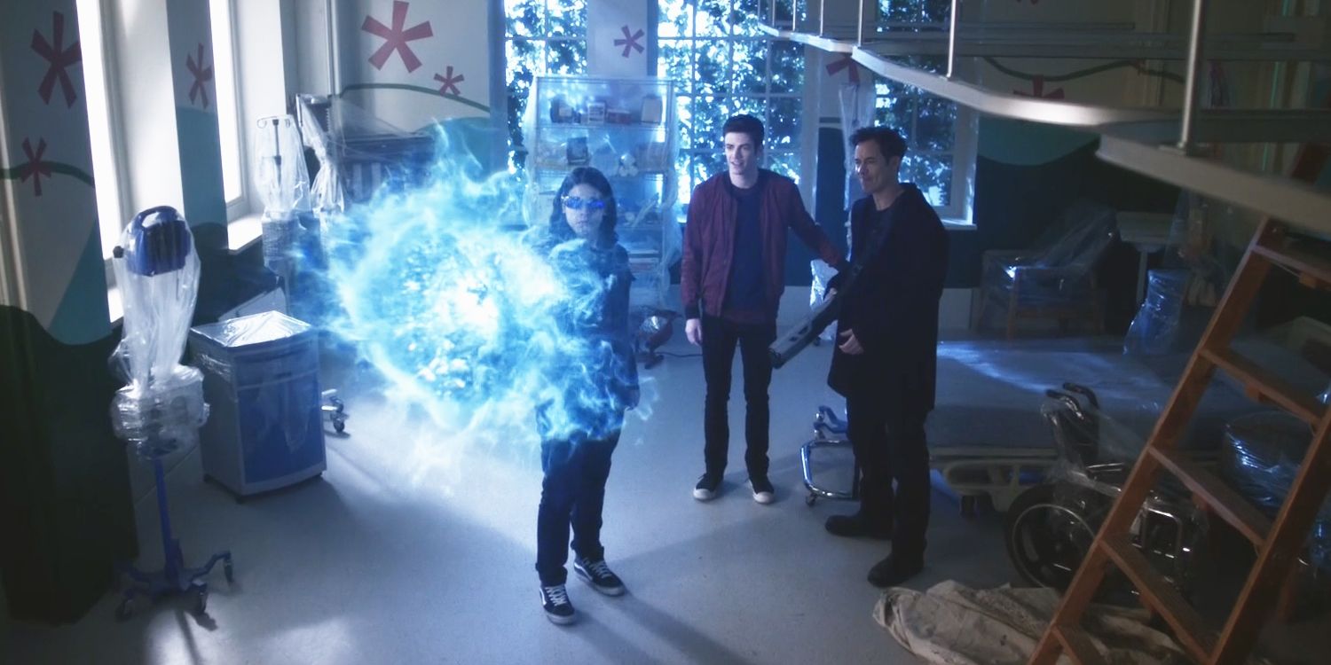 The Flash -- breaches with Cisco, Barry and Harrison Wells