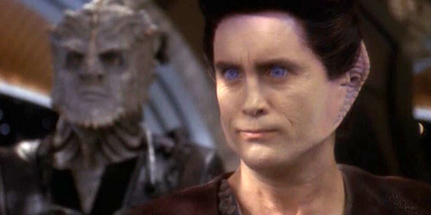 Weyoun glares at someone in Star Trek: Deep Space Nine.