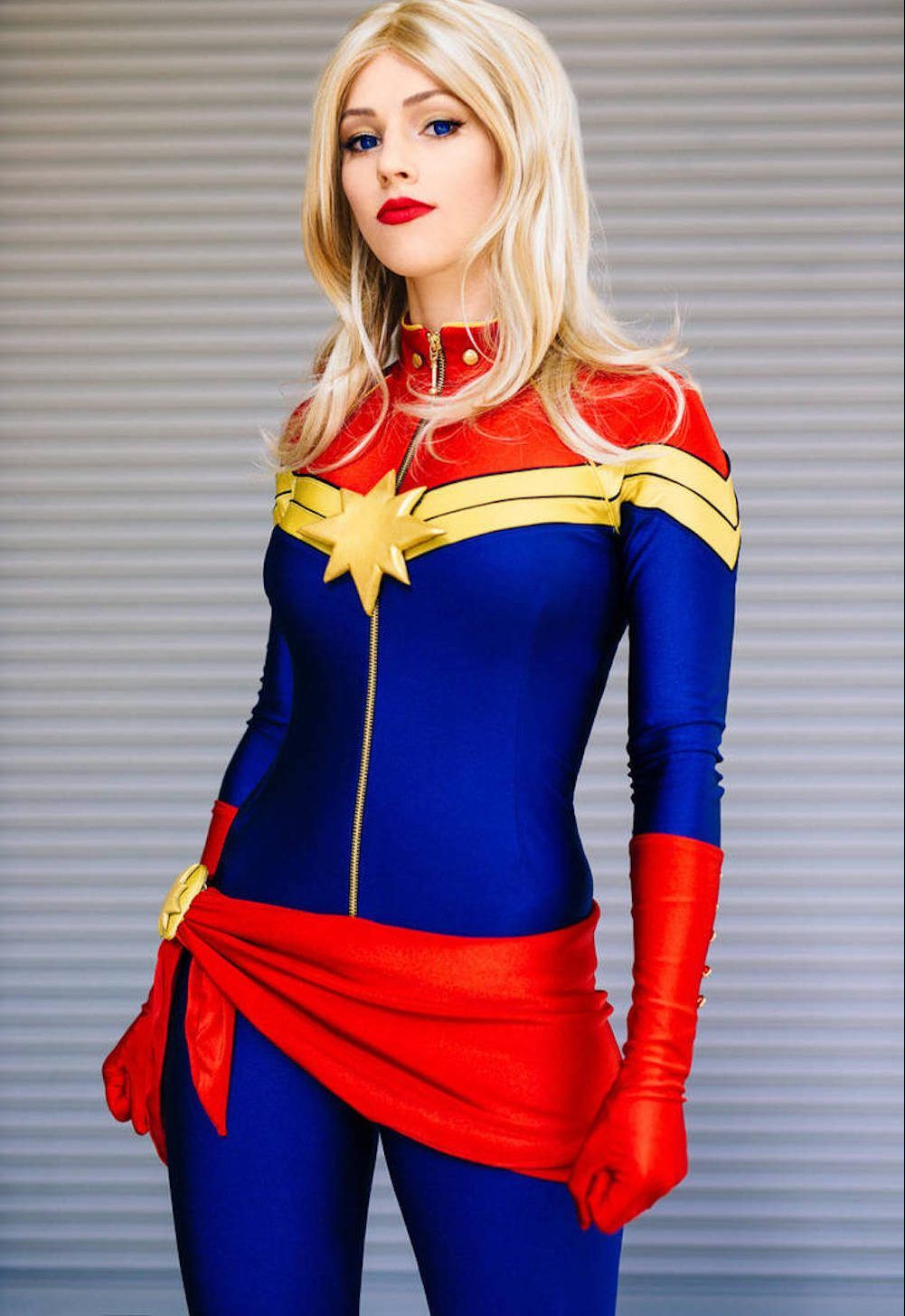 captain-marvel-cosplay
