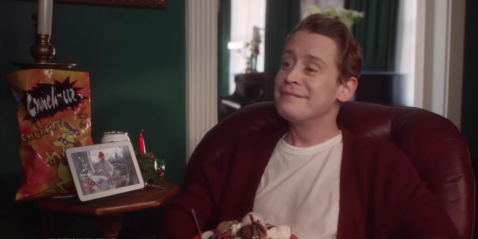 Home Alone S Macaulay Culkin Is Back As Kevin Mccallister In New Video