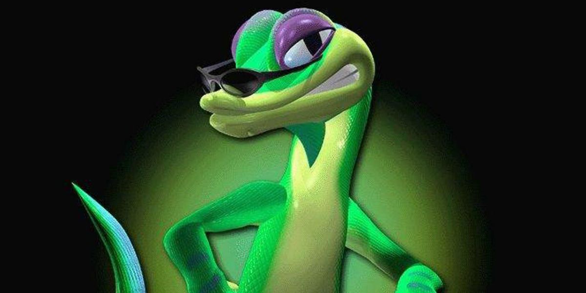 Gex Wearing Sunglasses Smiling