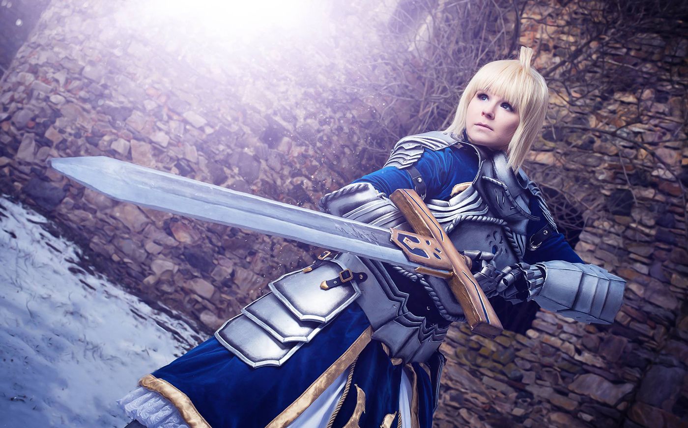 Lux Cosplay Saber