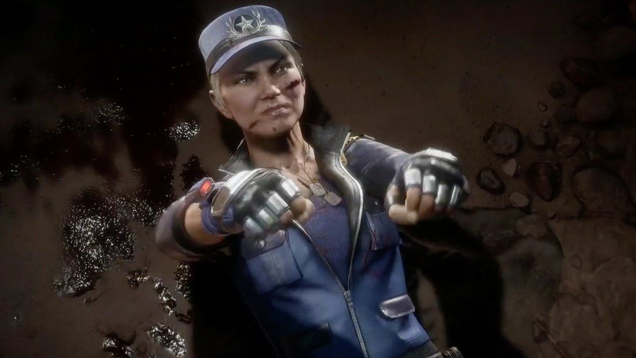 Sonya Blade in a battle stance in Mortal Kombat 11