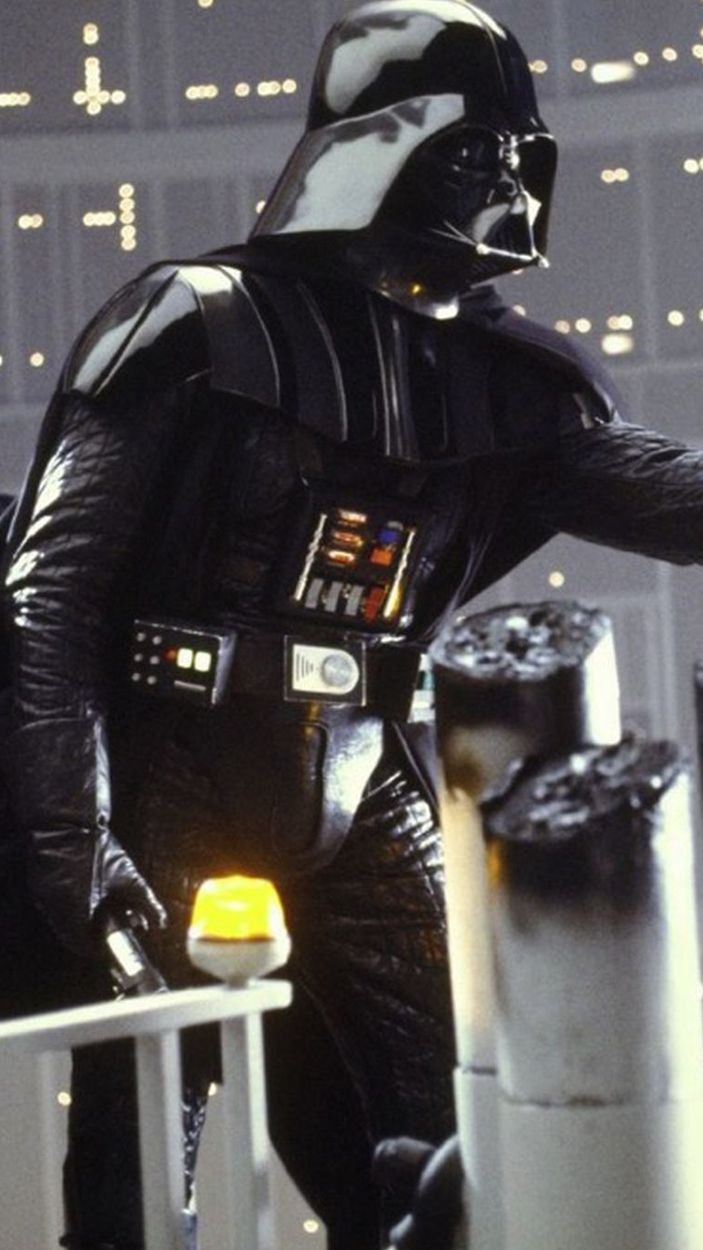 Vader reveals makes Luke an offer in Empire.