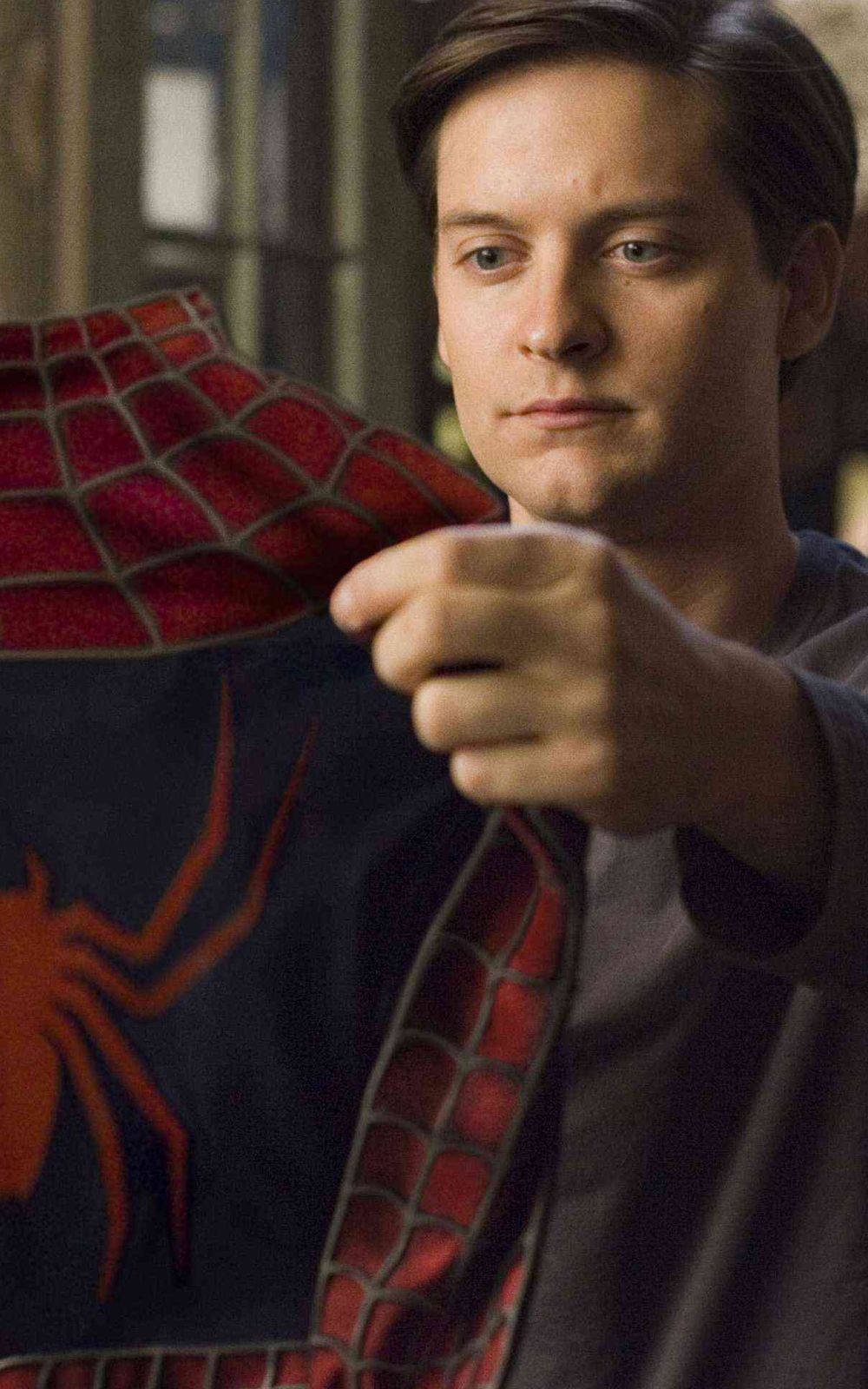 Tobey Magurie as Peter Parker 10-16