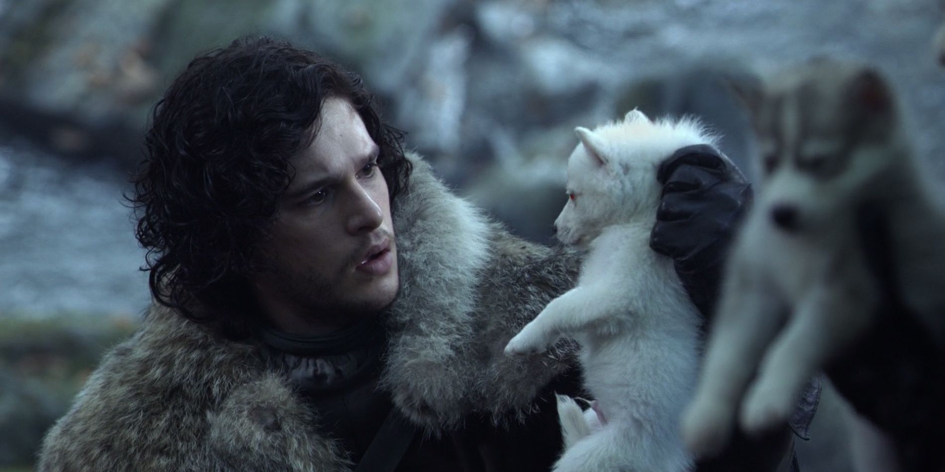Jon Snow finds Ghost in Game of Thrones Season 1