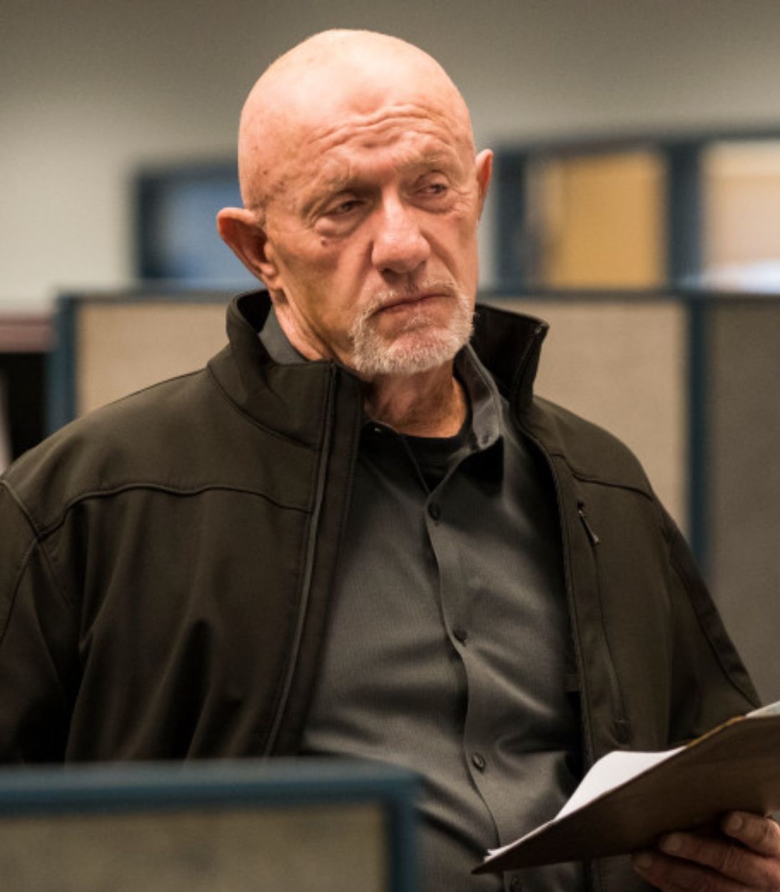 Better-Call-Saul-Mike-Ehrmantraut-1093