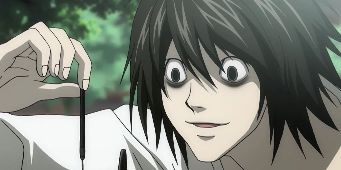 L holding a phone in death note