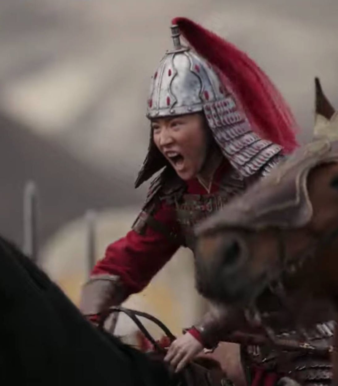 Liu-Yifei-Mulan-Soldier-1093