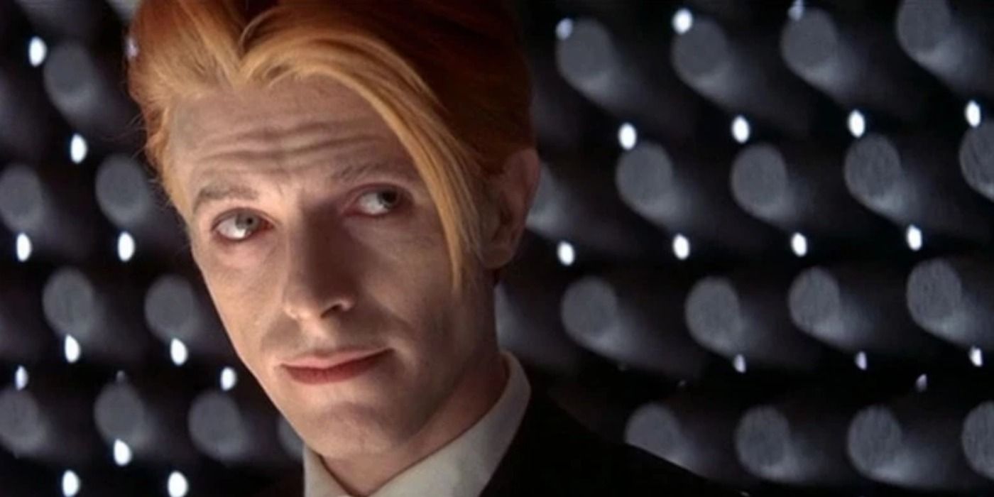 David Bowie looking away in The Man Who Fell To Earth.