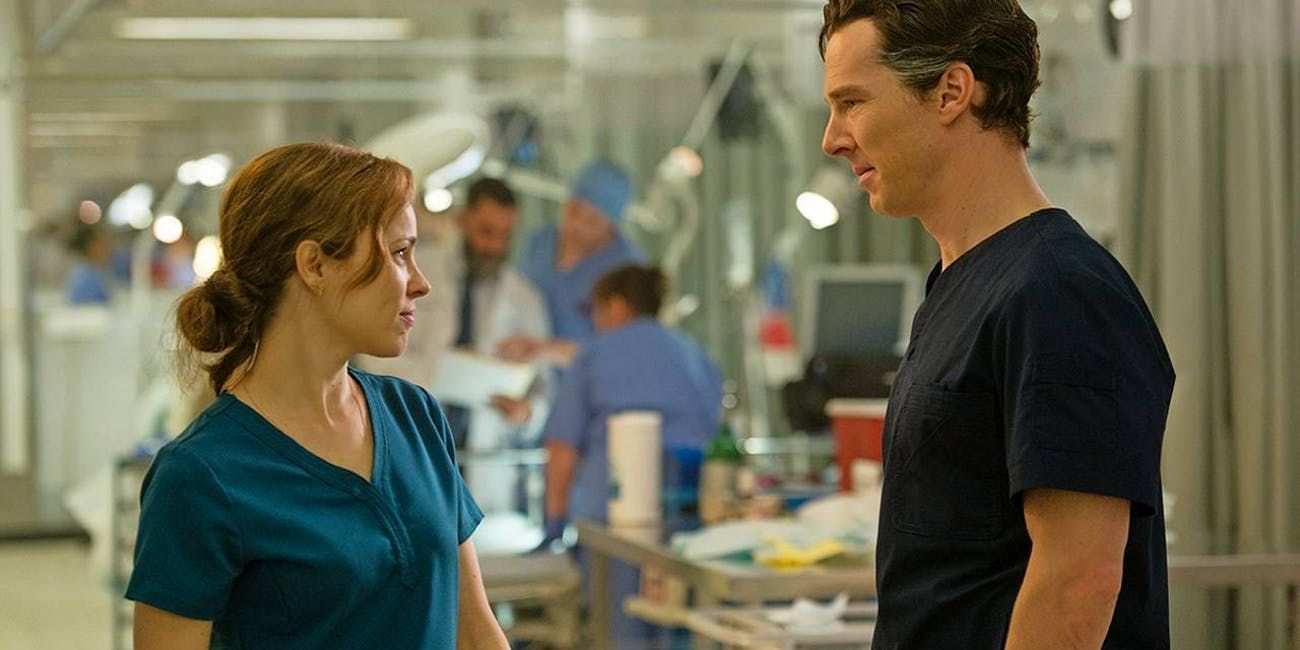 Rachel McAdams and Benedict Cumberbatch wearing scrubs in Doctor Strange